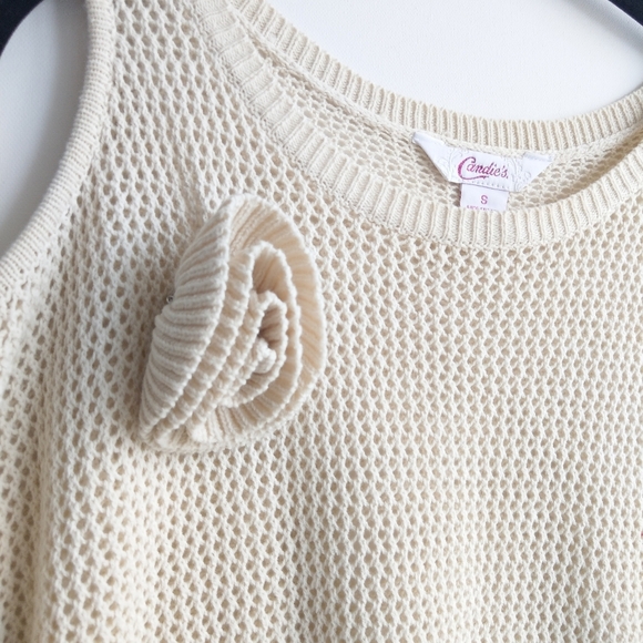 Candies cold shoulder crochet top, Size Small, NWOT - Picture 5 of 9